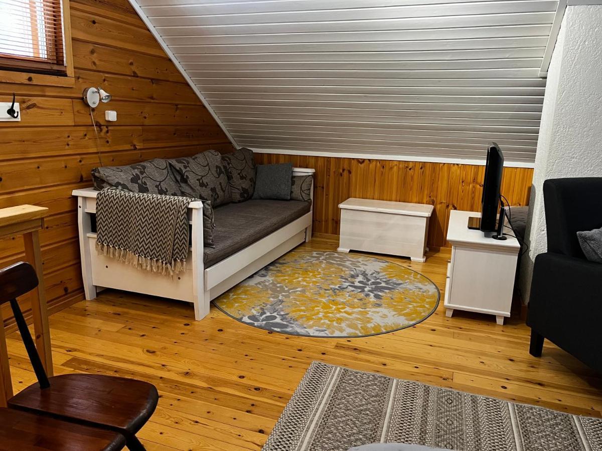 Pyhae Saukonpiilo Villa Pelkosenniemi ภายนอก รูปภาพ